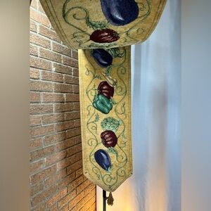 Veggie 6.5 ft table Runner - vintage